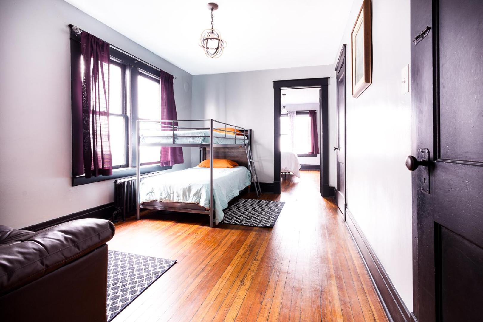 The Pub- 8Br Free Parking, Minutes From Falls & Casino Niagara Falls Exterior foto